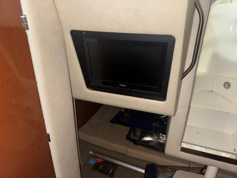 Slide: The Image of Sea Ray 280 SUNDANCER 2012 - 18