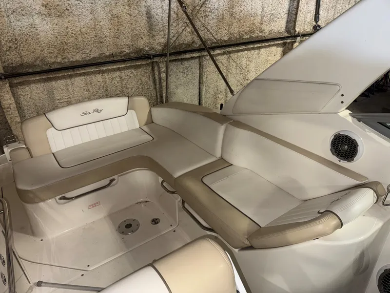 Slide: The Image of Sea Ray 280 SUNDANCER 2012 - 9