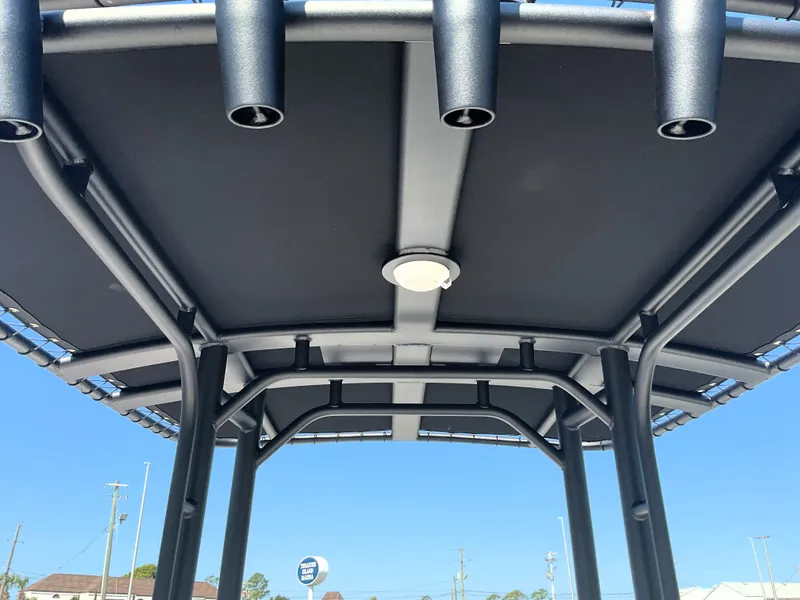 Slide: The Image of Boston Whaler 190 Montauk 2026 - 14