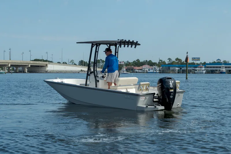 Slide: The Image of Boston Whaler 190 Montauk 2026 - 1