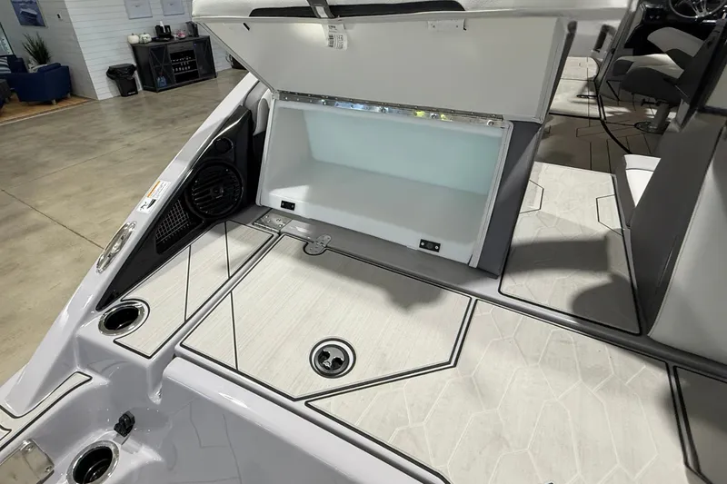 Slide: The Image of Yamaha 252XE 2026 - 12