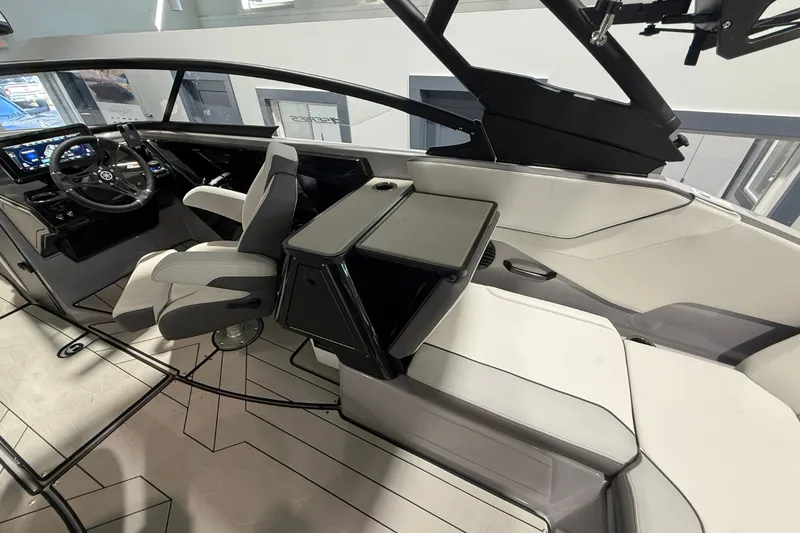 Slide: The Image of Yamaha 252XE 2026 - 18