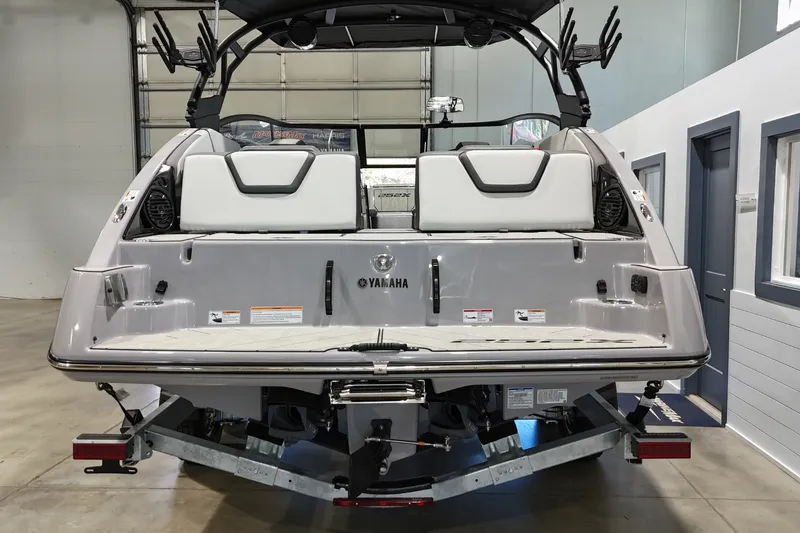 Slide: The Image of Yamaha 252XE 2026 - 5