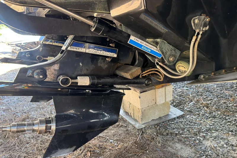 Slide: The Image of Sea Ray SLX 350 2019 - 53