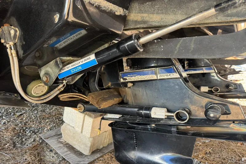 Slide: The Image of Sea Ray SLX 350 2019 - 54