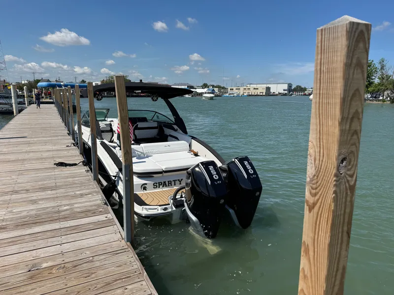 Slide: The Image of Sea Ray 280 SLX OB 2024 - 31