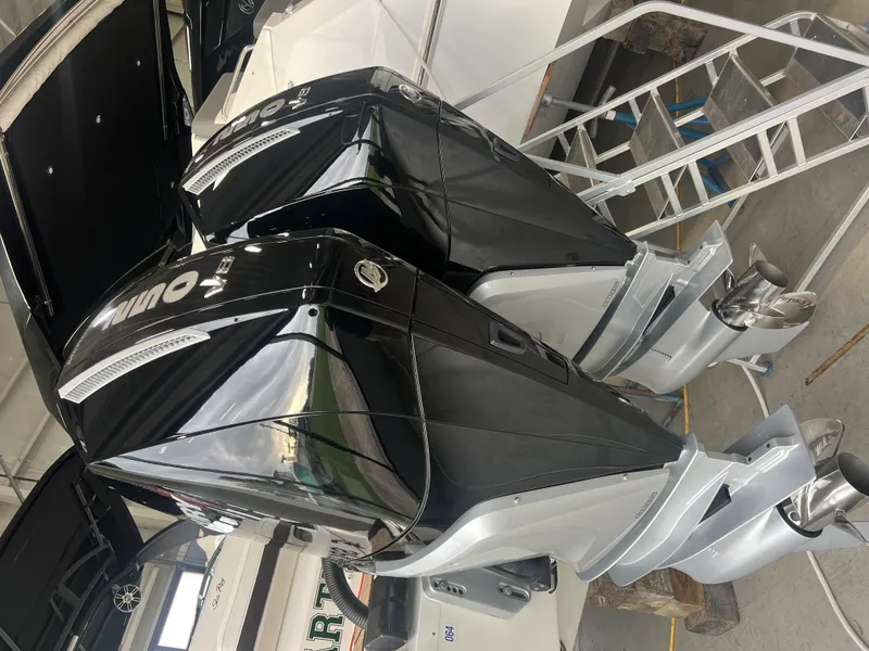 Slide: The Image of Sea Ray 280 SLX OB 2024 - 33