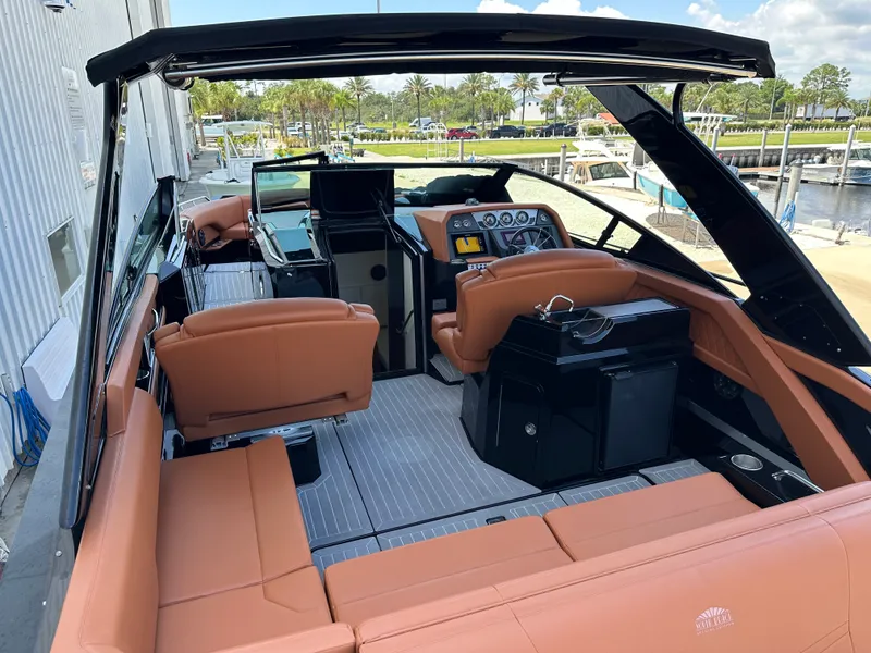 Slide: The Image of Cruisers Yachts 338 SS OB 2022 - 14