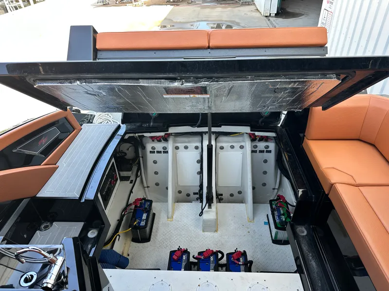 Slide: The Image of Cruisers Yachts 338 SS OB 2022 - 34