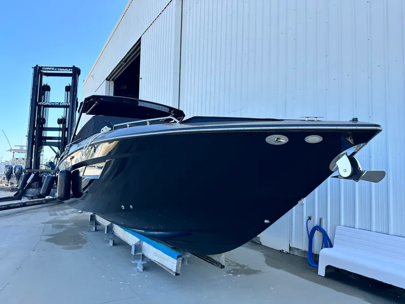 Slide: The Image of Cruisers Yachts 338 SS OB 2022 - 8