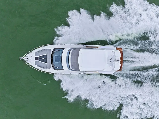 Slide: The Image of Galeon 500 FLY 2018 - 101