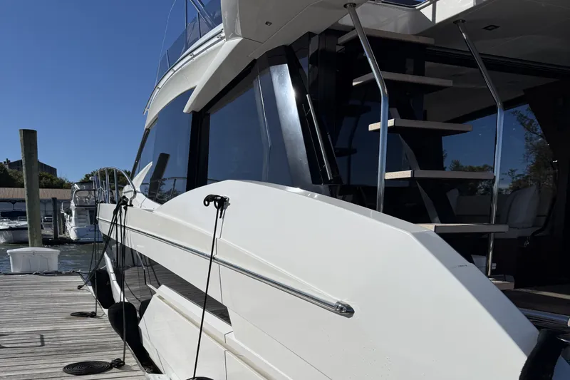 Slide: The Image of Galeon 500 FLY 2018 - 3