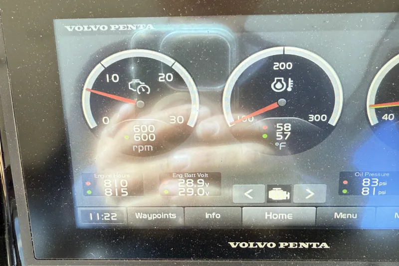 Slide: The Image of Galeon 500 FLY 2018 - 36