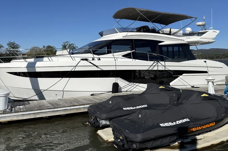 Slide: The Image of Galeon 500 FLY 2018 - 4