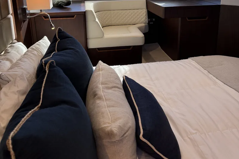 Slide: The Image of Galeon 500 FLY 2018 - 49