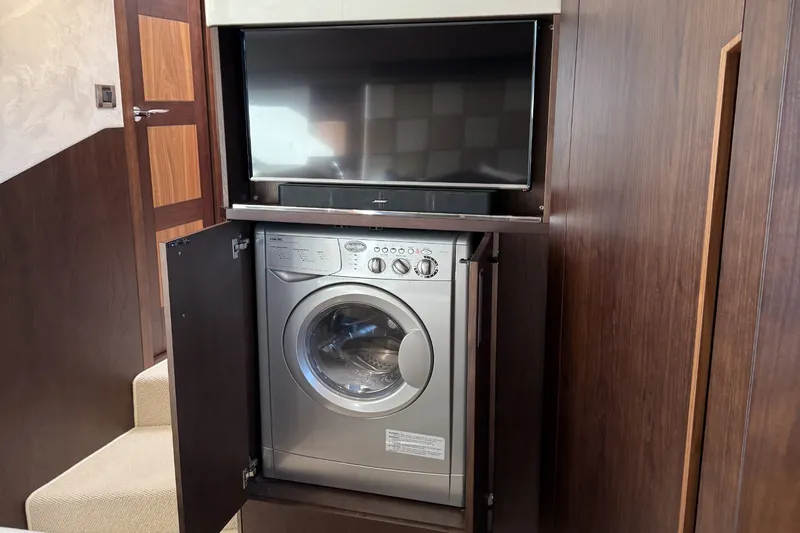 Slide: The Image of Galeon 500 FLY 2018 - 57