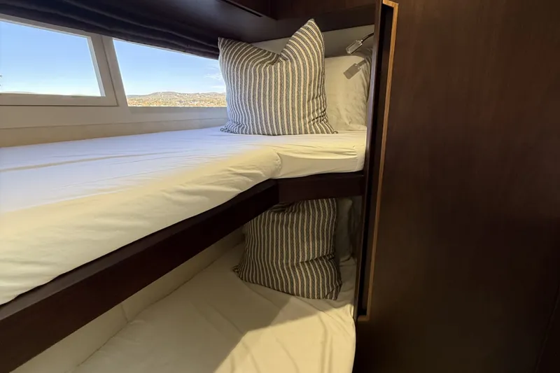 Slide: The Image of Galeon 500 FLY 2018 - 62