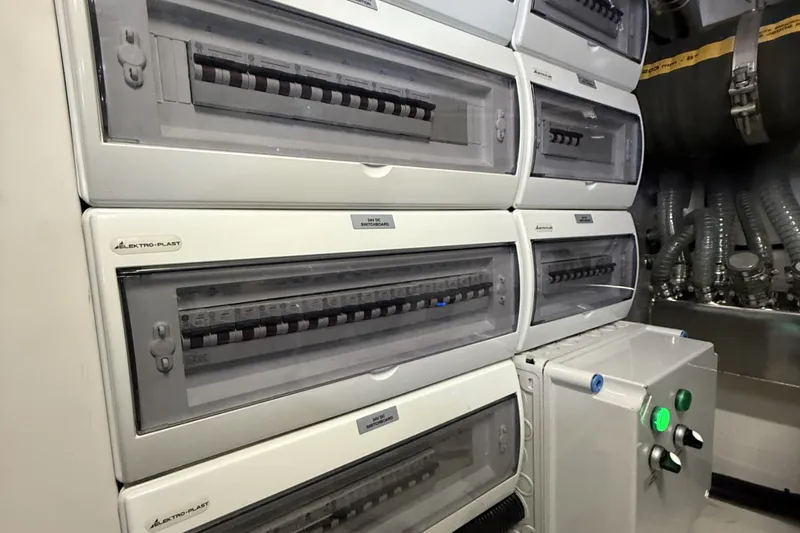 Slide: The Image of Galeon 500 FLY 2018 - 83