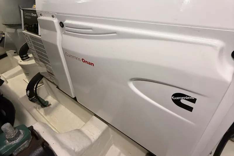 Slide: The Image of Galeon 500 FLY 2018 - 84