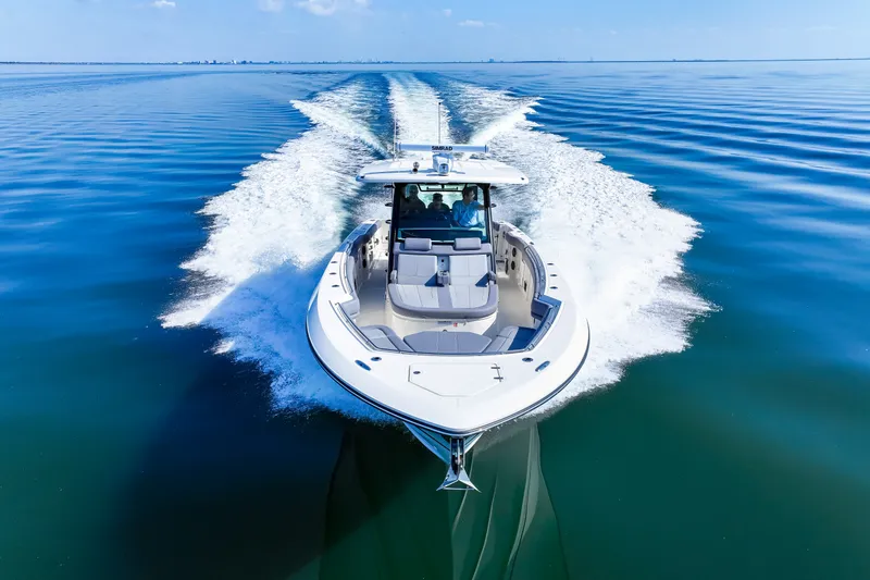 Slide: The Image of Boston Whaler 380 Outrage 2026 - 14