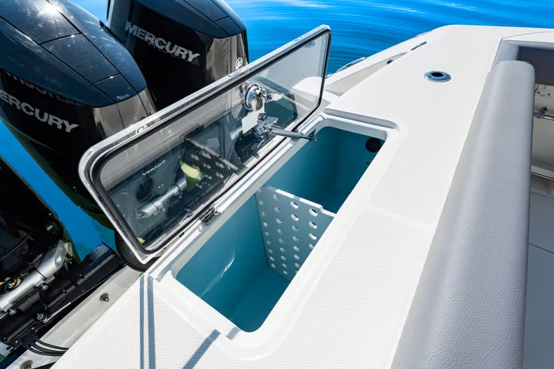 Slide: The Image of Boston Whaler 380 Outrage 2026 - 26
