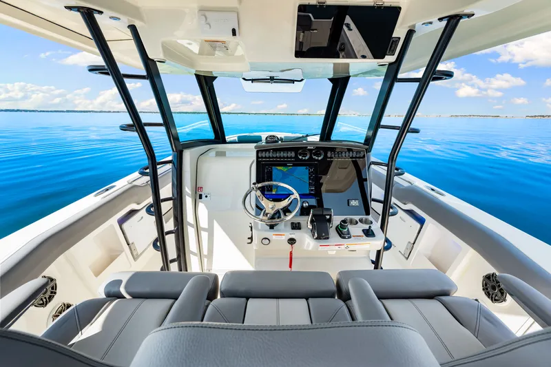 Slide: The Image of Boston Whaler 380 Outrage 2026 - 27