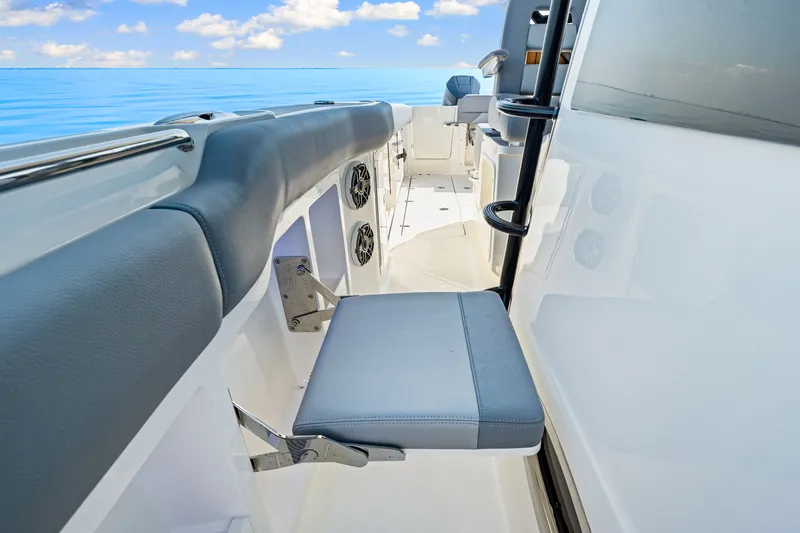 Slide: The Image of Boston Whaler 380 Outrage 2026 - 34