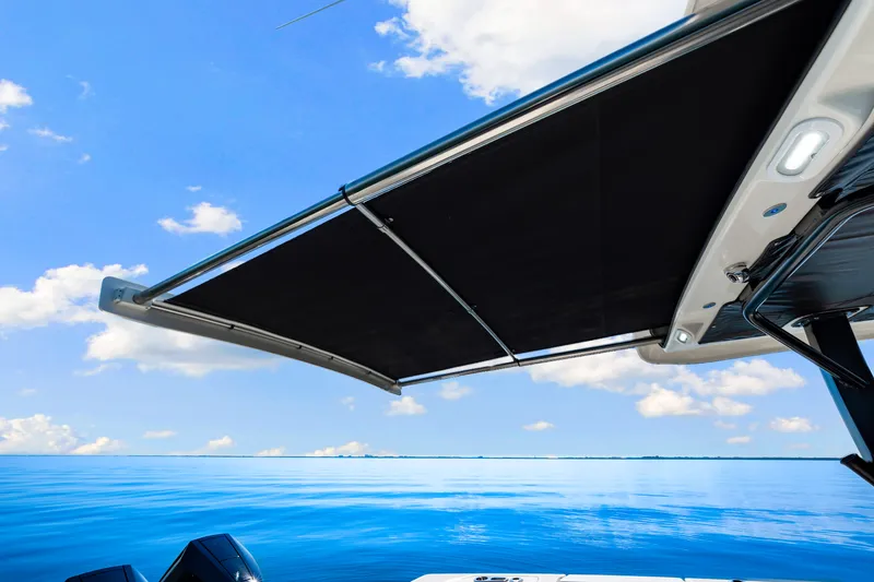 Slide: The Image of Boston Whaler 380 Outrage 2026 - 47