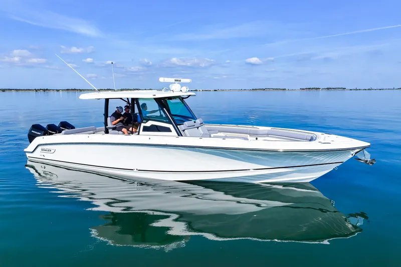 Slide: The Image of Boston Whaler 380 Outrage 2026 - 7