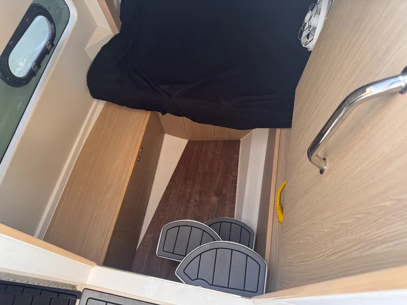 Slide: The Image of Aquila 32 Sport 2023 - 23