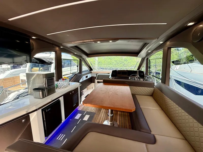 Slide: The Image of Galeon 425 HTS 2024 - 25