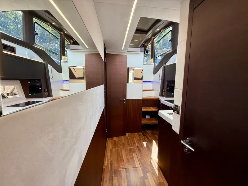 Slide: The Image of Galeon 425 HTS 2024 - 52