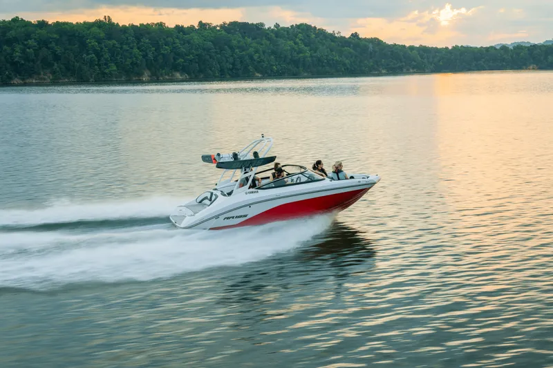 Slide: The Image of Yamaha AR195 2026 - 12