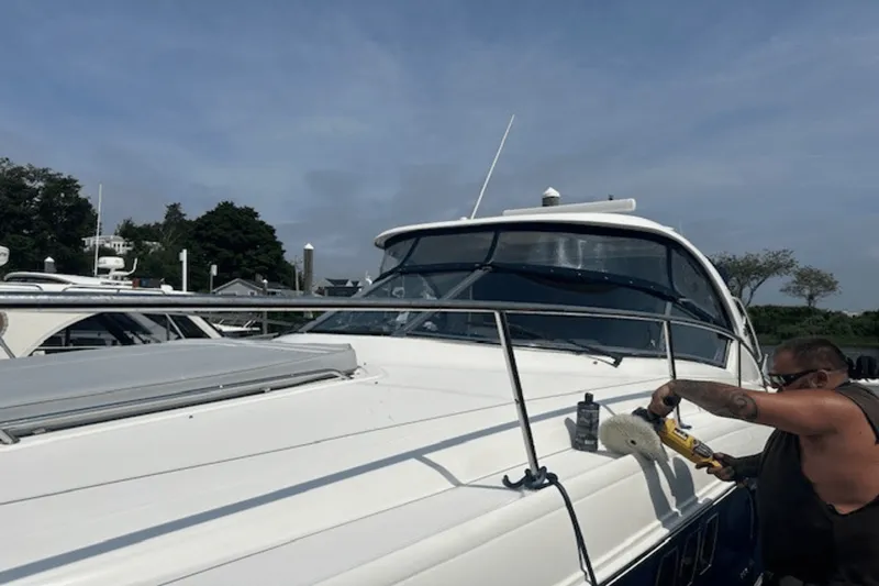 Slide: The Image of Sea Ray 38 Sundancer 2006 - 5