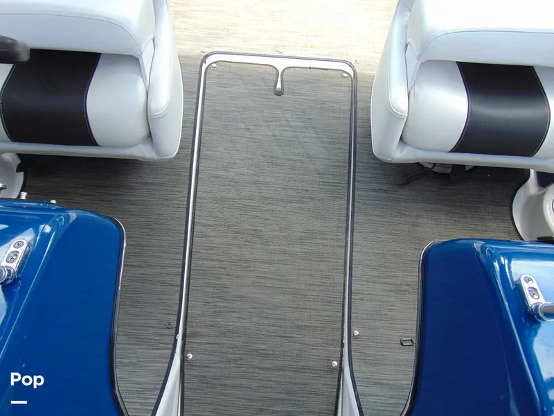 Slide: The Image of Glastron GTS 187 2018 - 12734287