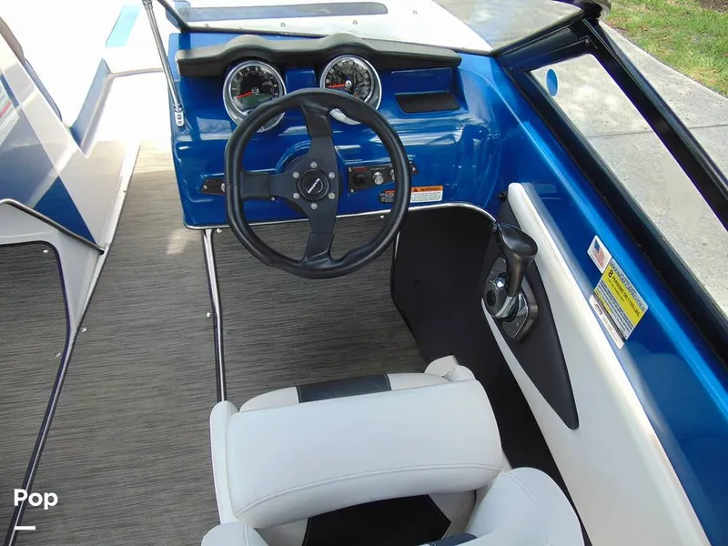 Slide: The Image of Glastron GTS 187 2018 - 12734249