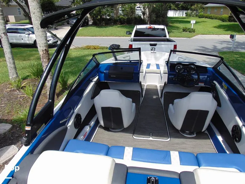 Slide: The Image of Glastron GTS 187 2018 - 12734231