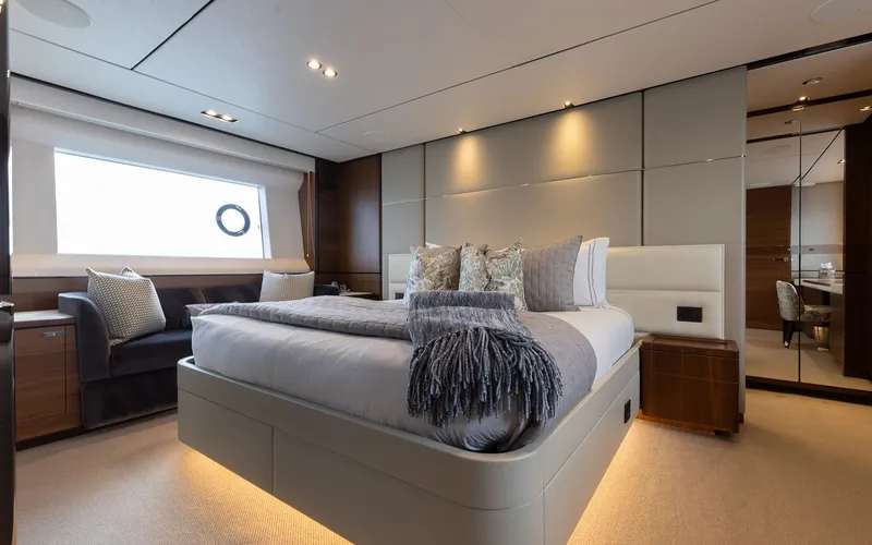 Slide: The Image of Princess Yachts 75 2017 - 8