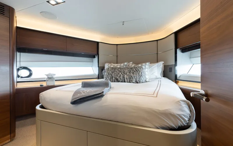 Slide: The Image of Princess Yachts 75 2017 - 11