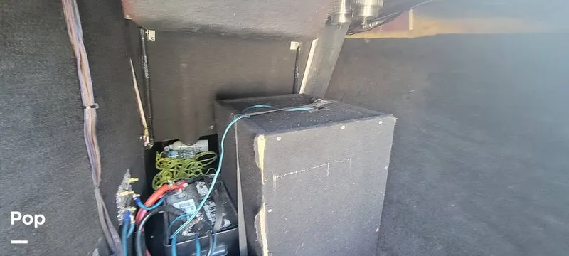 Slide: The Image of Batteries and sub - 12828222