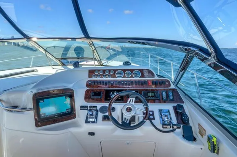 Slide: The Image of Sea Ray Sundancer 400 1997 - 28