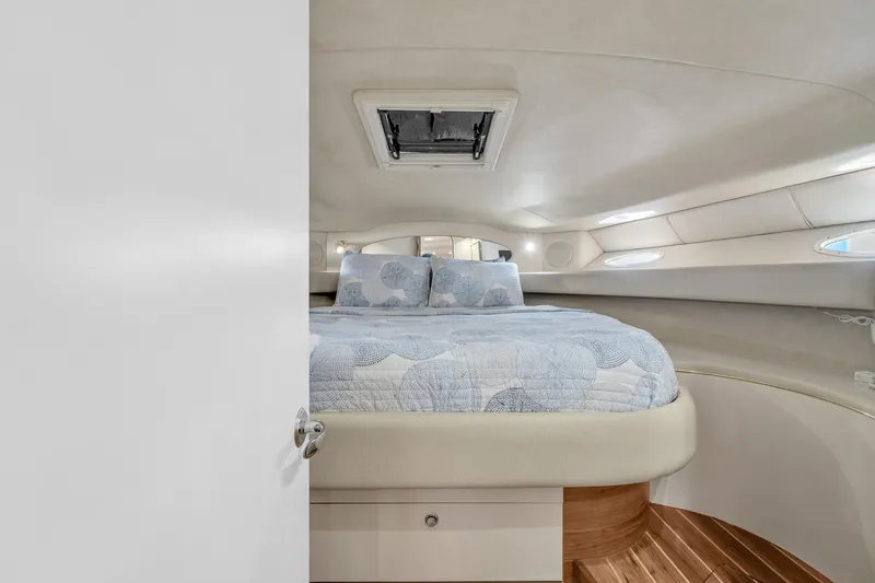 Slide: The Image of Sea Ray Sundancer 400 1997 - 36