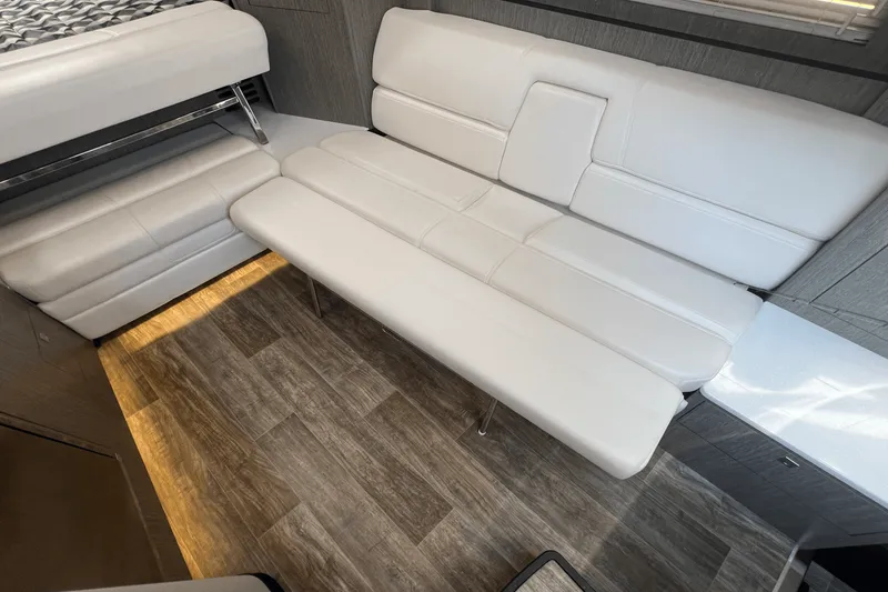 Slide: The Image of Monterey 335 SPORT YACHT 2021 - 44