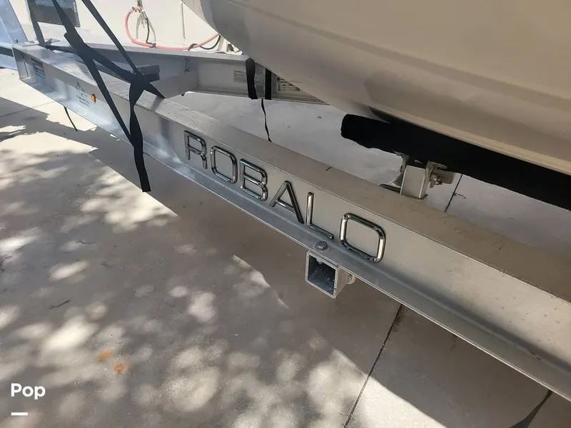 Slide: The Image of Robalo R222 2017 - 12741919
