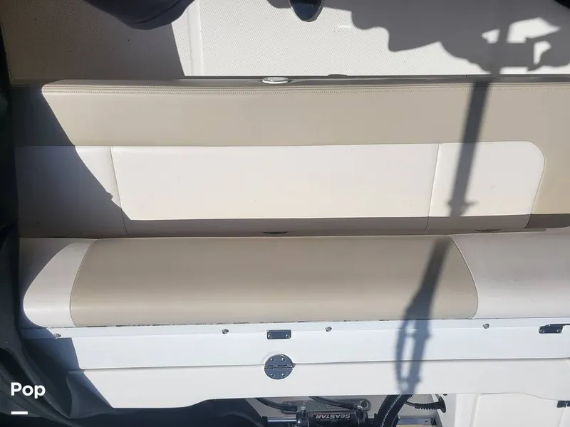 Slide: The Image of Robalo R222 2017 - 12741936