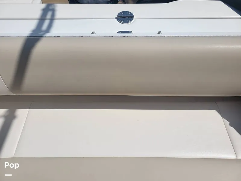 Slide: The Image of Robalo R222 2017 - 12741937