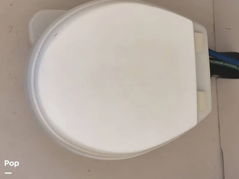 Slide: The Image of Robalo R222 2017 - 12741939