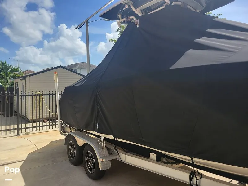 Slide: The Image of Robalo R222 2017 - 12741884