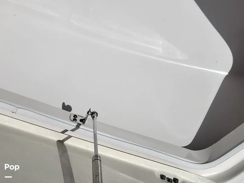 Slide: The Image of Robalo R222 2017 - 12741950