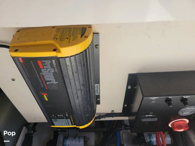 Slide: The Image of Robalo R222 2017 - 12741954